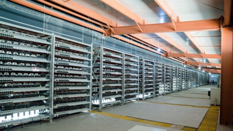 Genesis Mining: Using Bitcoin Mining Farm Energy Waste To Power Greenhouses