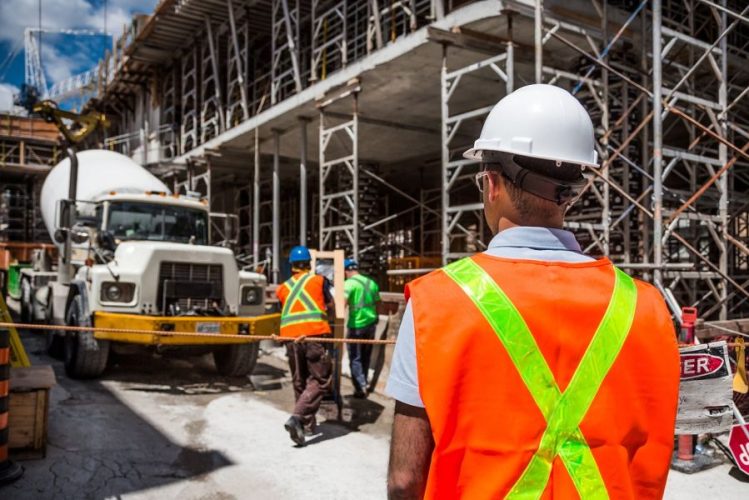 How to Ensure Your Construction Crew is Up to Date on Their Certifications